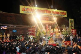 Hà Nam: Tổ chức lễ phát lương Đền Trần Thương 