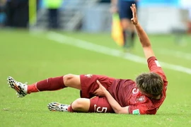Fabio Coentrao chia tay World Cup, Bồ Đào Nha tổn thất nặng nề