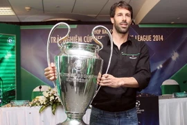 Van Nistelrooy: Moyes là lựa chọn đúng đắn cho M.U