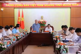 Thường trực Ban Bí thư Trần Quốc Vượng phát biểu chỉ đạo tại buổi làm việc. (Ảnh: Quang Huy/TTXVN)