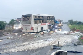 Hiện trường vụ tai nạn. (Ảnh: TTXVN phát)