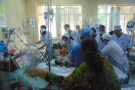 Nghi ngáo đá, chém chết 1 người và hơn 10 người bị thương 