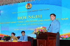 Chủ tịch Tổng Liên đoàn Lao động Việt Nam Bùi Văn Cường phát biểu khai mạc hội nghị. (Ảnh: Dương Giang/TTXVN)