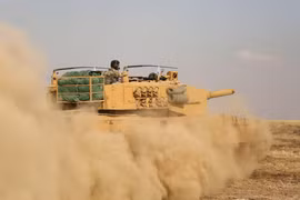 Binh sỹ Thổ Nhĩ Kỳ được triển khai gần thị trấn biên giới Ras al-Ain, tỉnh Hassakeh, miền Đông Bắc Syria ngày 27/10. (Ảnh: AFP/TTXVN)