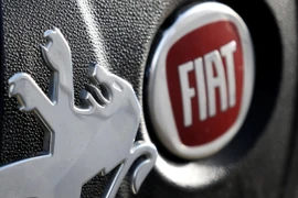 PSA và Fiat Chrysler thông qua thương vụ sáp nhập. (Nguồn: Reuters)