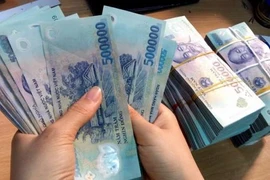 [Video] Chính phủ đề xuất tăng lương cán bộ và công chức