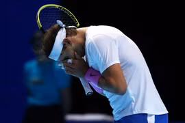 Rafael Nadal thua ngay trận ra quân ATP Finals 2019. (Nguồn: Getty Images)