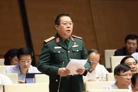 Đại biểu Quốc hội tỉnh Tiền Giang Nguyễn Trọng Nghĩa phát biểu. (Ảnh: Văn Điệp/TTXVN)