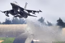 Máy bay chiến đấu F-16 của Mỹ. (Nguồn: DW)