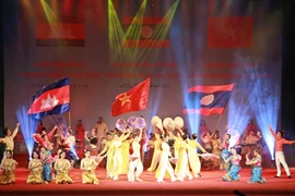 Tiết mục nghệ thuật tại chương trình. (Ảnh: Doãn Tấn/TTXVN)