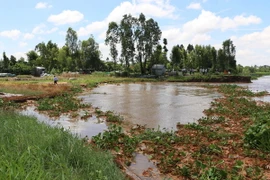 Hiện trường vụ sạt lở.(Ảnh: Công Mạo/TTXVN)