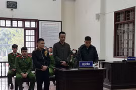 Bản án nghiêm khắc cho các bị cáo mua bán trái phép 30 bánh heroin