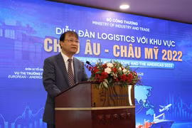 Thứ trưởng Bộ Công Thương Đỗ Thắng Hải phát biểu khai mạc diễn đàn logistics với khu vực châu Âu-châu Mỹ. (Ảnh: Xuân Anh/TTXVN)