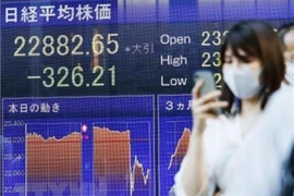 Bảng chỉ số chứng khoán tại Tokyo, Nhật Bản. (Nguồn: Kyodo/TTXVN) 
