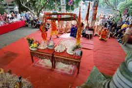 Tưng bừng Lễ hội Đền Trấn Vũ và nghi lễ “Kéo co ngồi”