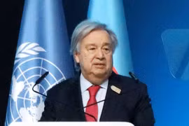 Tổng thư ký LHQ Antonio Guterres phát biểu tại Hội nghị lần thứ 29 Các bên tham gia Công ước khung của Liên hợp quốc về Biến đổi khí hậu (COP29) ở Baku (Azerbaijan). (Ảnh: Kyodo/TTXVN)
