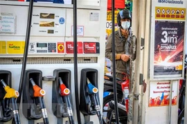 Giá dầu thế giới đi lên trong phiên giao dịch cuối tuần