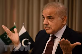 Thủ tướng Pakistan hối thúc IMF sớm giải ngân gói cứu trợ
