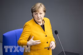 Thủ tướng Đức Angela Merkel phát biểu tại phiên họp Quốc hội ở Berlin. (Ảnh: THX/TTXVN) 