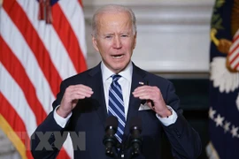 Tổng thống Mỹ Joe Biden ngày 25/2 bày tỏ vui mừng khi chương trình tiêm chủng vắcxin ngừa COVID-19 tại nước này đã hoàn thành 50% mục tiêu chỉ trong khoảng 1/3 thời gian đã đề ra. (Nguồn:TTXVN)