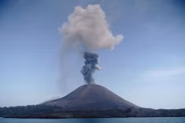Indonesia: Núi lửa Marapi ở tỉnh Tây Sumutra phun trào dữ dội
