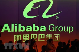 Biểu tượng của Alibaba tại sàn chứng khoán Hong Kong, Trung Quốc. (Nguồn: AFP/TTXVN) 