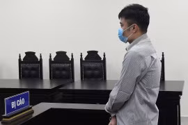 Bị cáo Đặng Văn Nhân tại phiên tòa sáng 9/9. (Ảnh: Danh Lam)