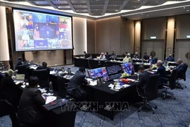 Thủ tướng Ismail Sabri Yaakob và đoàn dại biểu cấp cao Malaysia tham dự EAS lần thứ 16. (Ảnh: Mạnh Tuân/TTXVN)