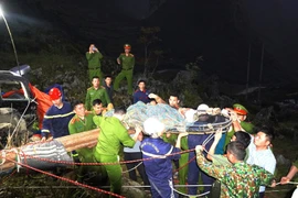 Hà Giang: Cứu nạn thành công nam thanh niên rơi xuống hố sâu hơn 50m
