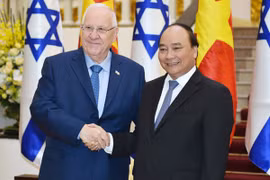 Thủ tướng Nguyễn Xuân Phúc và Tổng thống Israel Reuven R.Rivlin. (Nguồn: VGP News)