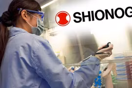Xác nhận thuốc điều trị COVID-19 của Hãng sản xuất dược phẩm Shionogi & Co. (Nguồn: AFP)