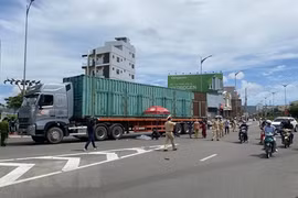 Hiện trường một vụ tai nạn giao thông nghiêm trọng. (Ảnh: Tường Quân/TTXVN) 