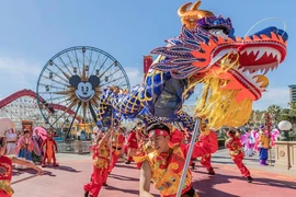 Tết Nguyên đán tại công viên Disneylan. (Nguồn: Disneyland)