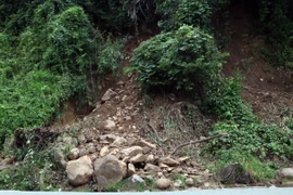 Ninh Thuận: Tập trung khắc phục sạt lở trên quốc lộ 27