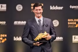 Lewandowski giành Chiếc giày vàng châu Âu. (Nguồn: FcBayern) 