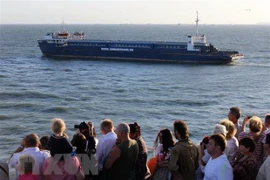 Phà biển chở tàu hỏa khởi hành từ Kavkaz thuộc vùng Krasnodar, qua eo biển Kerch tới bán đảo Crimea. (Ảnh: AFP/TTXVN) 