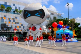Sự kiện khai trương tầng L2, L3 tại Thiso Mall Trường Chinh – Phan Huy Ích, sáng 26/4. (Nguồn: Vietnam+)