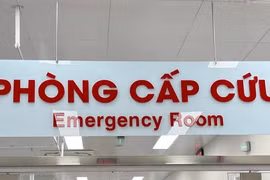 Bắc Kạn: Nghi ngộ độc thực phẩm, một cháu bé tử vong