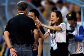 Trưởng đoàn bóng đá Thái Lan Nualphan Lamsam. (Nguồn: AP)