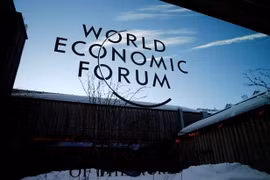 Biểu tượng của Diễn đàn Kinh tế Thế giới ở Davos, Thụy Sĩ. (Ảnh: Reuters) 
