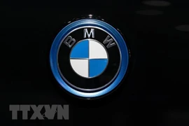 Biểu tượng của Tập đoàn sản xuất ôtô BMW. (Ảnh: AFP/TTXVN) 
