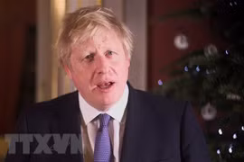 Thủ tướng Anh Boris Johnson phát biểu tại London. (Ảnh: AFP/TTXVN) 
