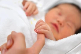 Trung Quốc cho phép các cặp vợ chồng sinh con thứ 3