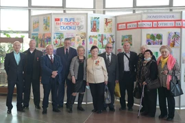 Các thành viên Hội hữu nghị Nga–Việt tỉnh Primorye. (Ảnh: TTXVN)