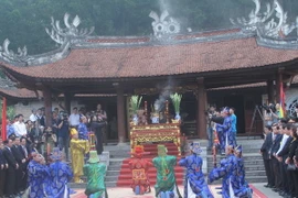 Quang cảnh lễ Giỗ Quốc tổ Lạc Long Quân. (Ảnh: Tạ Toàn/TTXVN)