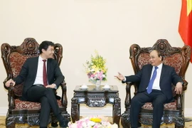 Thủ tướng Nguyễn Xuân Phúc tiếp ông Philipp Rosler, Giám đốc Điều hành Diễn đàn Kinh tế Thế giới. (Ảnh: Thống Nhất/TTXVN)