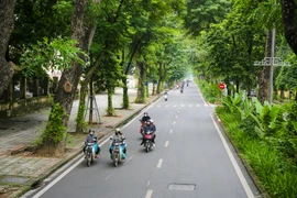 Ra đời từ năm 2018 dịch vụ du lịch quanh Hà Nội bằng xe bus 2 tầng là một trải nghiệm khó quên đối với mỗi du khách khi ghé thăm Thủ đô. (Ảnh: Minh Sơn/Vietnam+)
