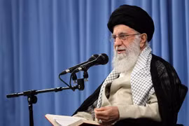 Đại Giáo chủ Iran Ali Khamenei phát biểu tại một cuộc họp ở Tehran ngày 17/9/2019. (Ảnh: AFP/TTXVN)