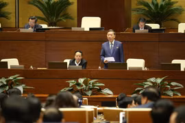 Bộ trưởng Bộ Công an Tô Lâm giải trình ý kiến của đại biểu Quốc hội. (Ảnh: Dương Giang/TTXVN)