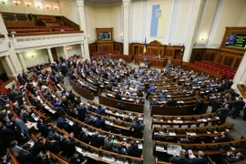 Toàn cảnh một phiên họp Quốc hội Ukraine. (Nguồn: EPA/TTXVN)